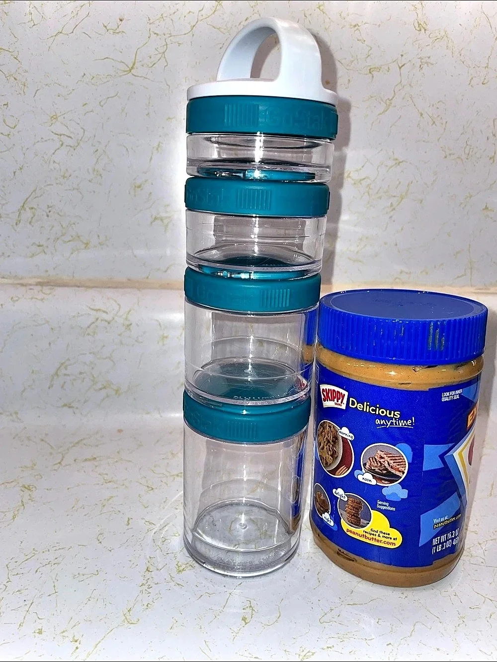 Snackeez Stackable Food Storage Container Clear & Blue Like New Those are GoStak